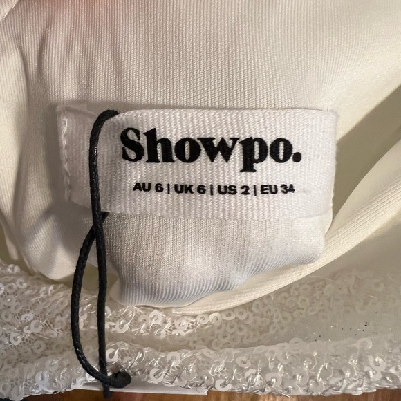 Dress - Picture 6 of 7